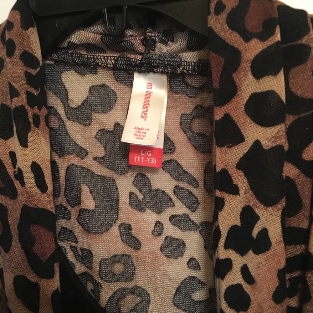 No Boundaries cheetah Print Cardigan L - Picture 3 of 3